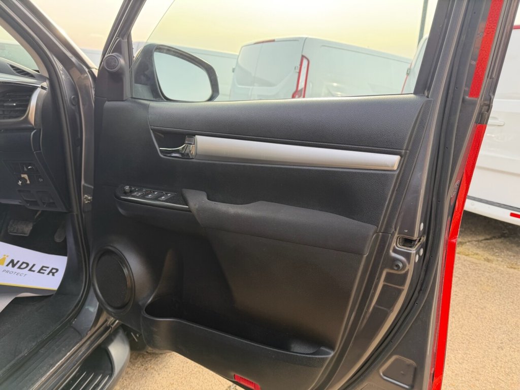 Used Toyota Hilux 2020 for sale - 77689109: Photo 13