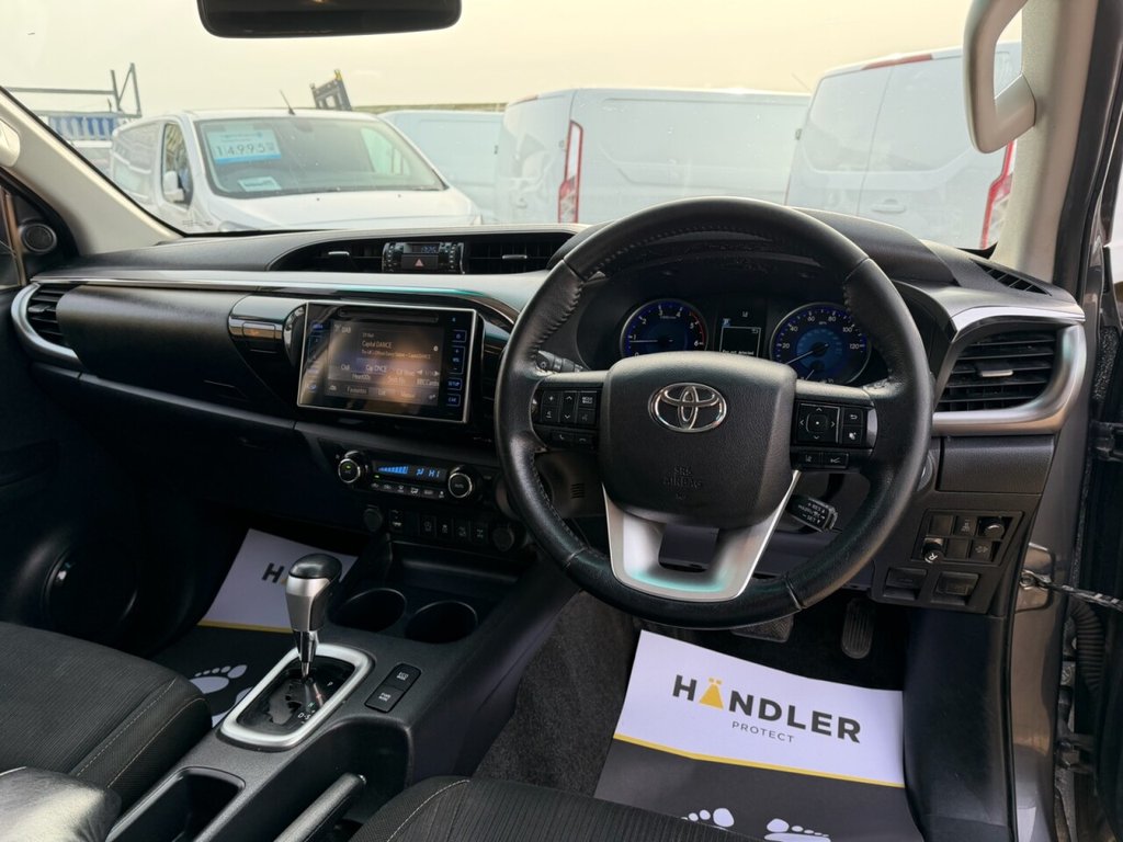 Used Toyota Hilux 2020 for sale - 77689109: Photo 14