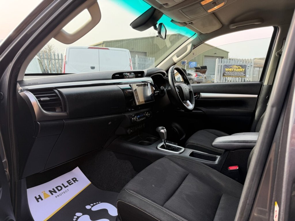 Used Toyota Hilux 2020 for sale - 77689109: Photo 17