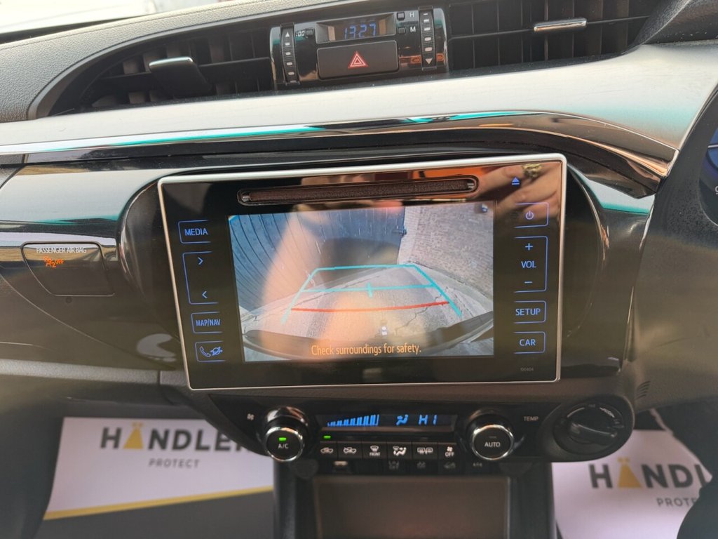 Used Toyota Hilux 2020 for sale - 77689109: Photo 24