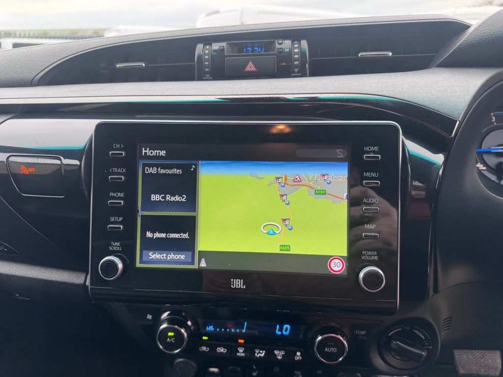 Used Toyota Hilux 2021 for sale - 77407887: Photo 19