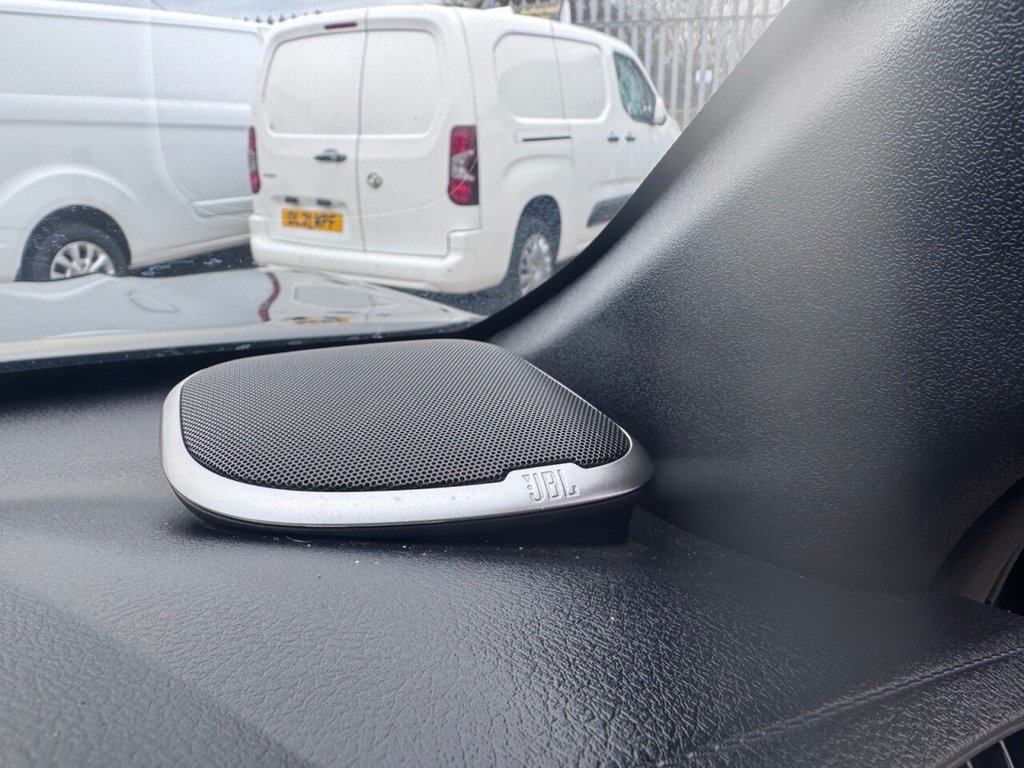 Used Toyota Hilux 2021 for sale - 77407887: Photo 27