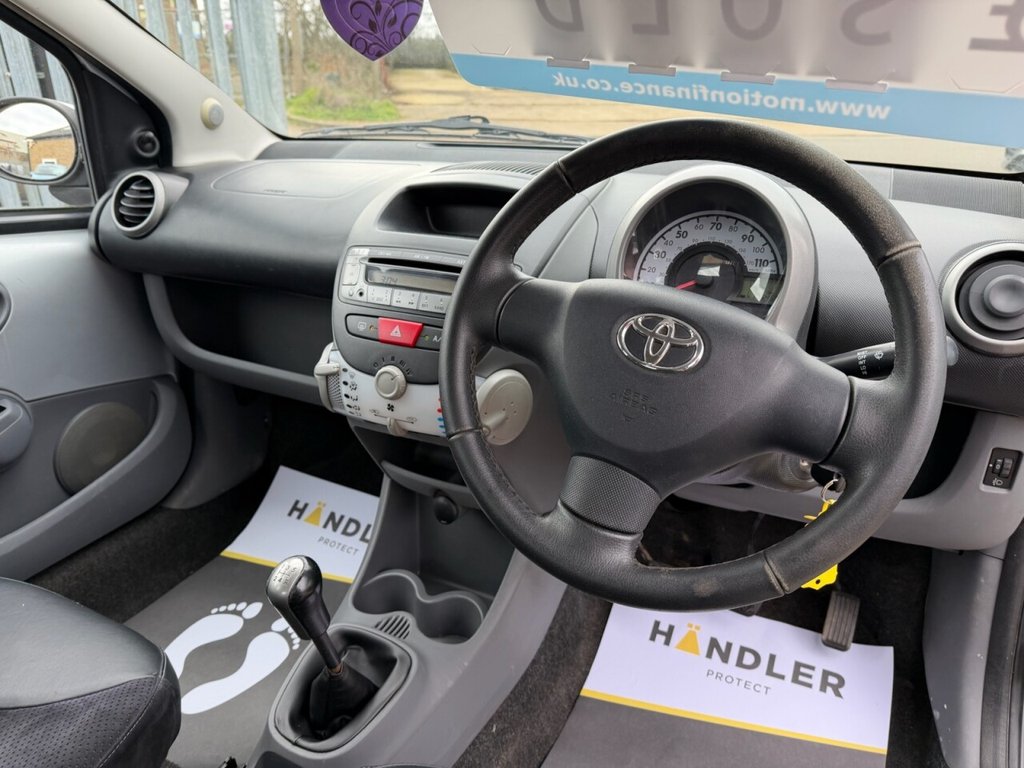 Used Toyota AYGO 2011 for sale - 77689112: Photo 13