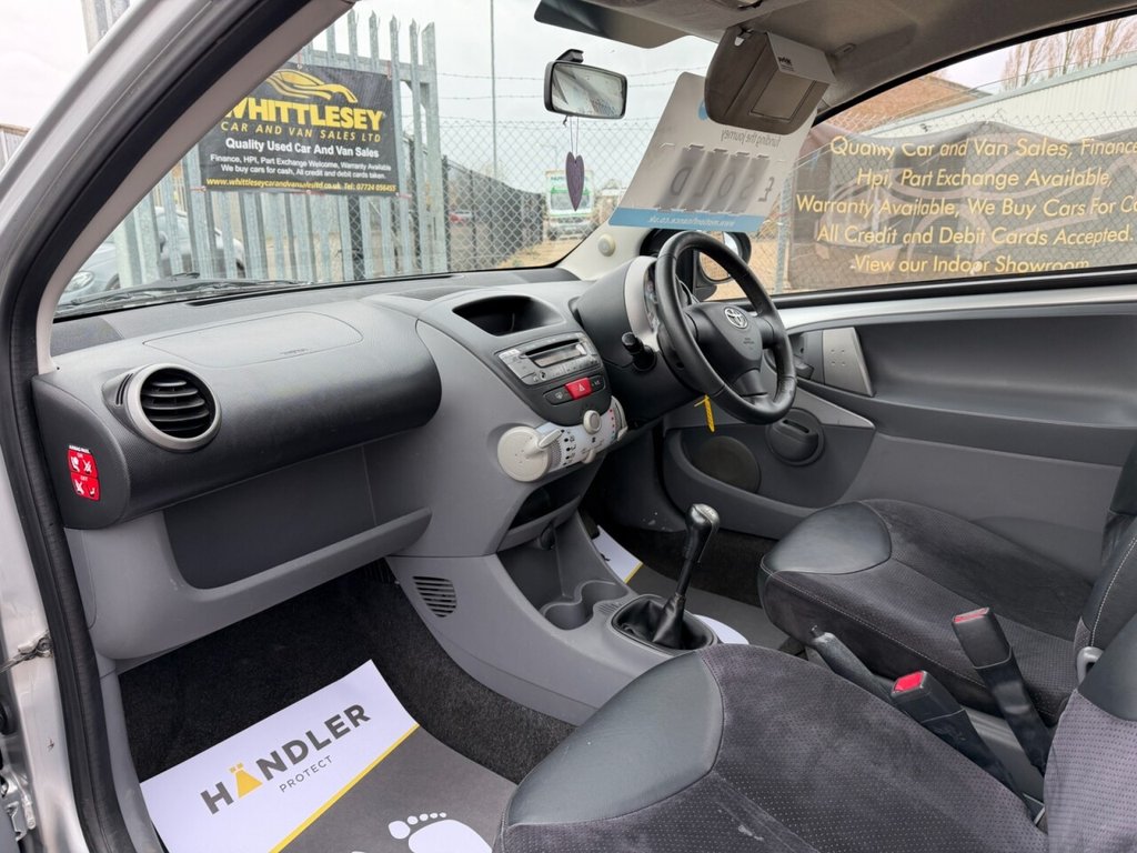 Used Toyota AYGO 2011 for sale - 77689112: Photo 14