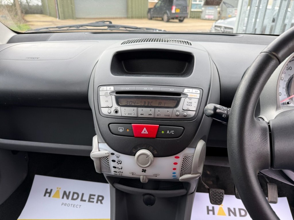 Used Toyota AYGO 2011 for sale - 77689112: Photo 17