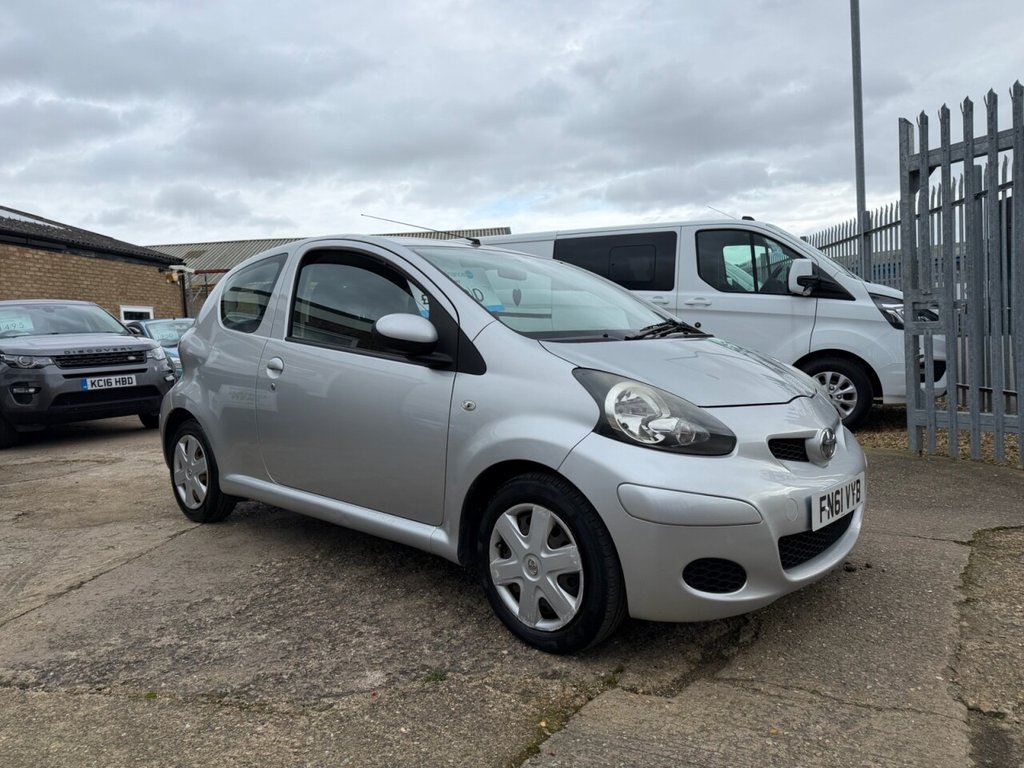 Used Toyota AYGO 2011 for sale - 77689112: Photo 2