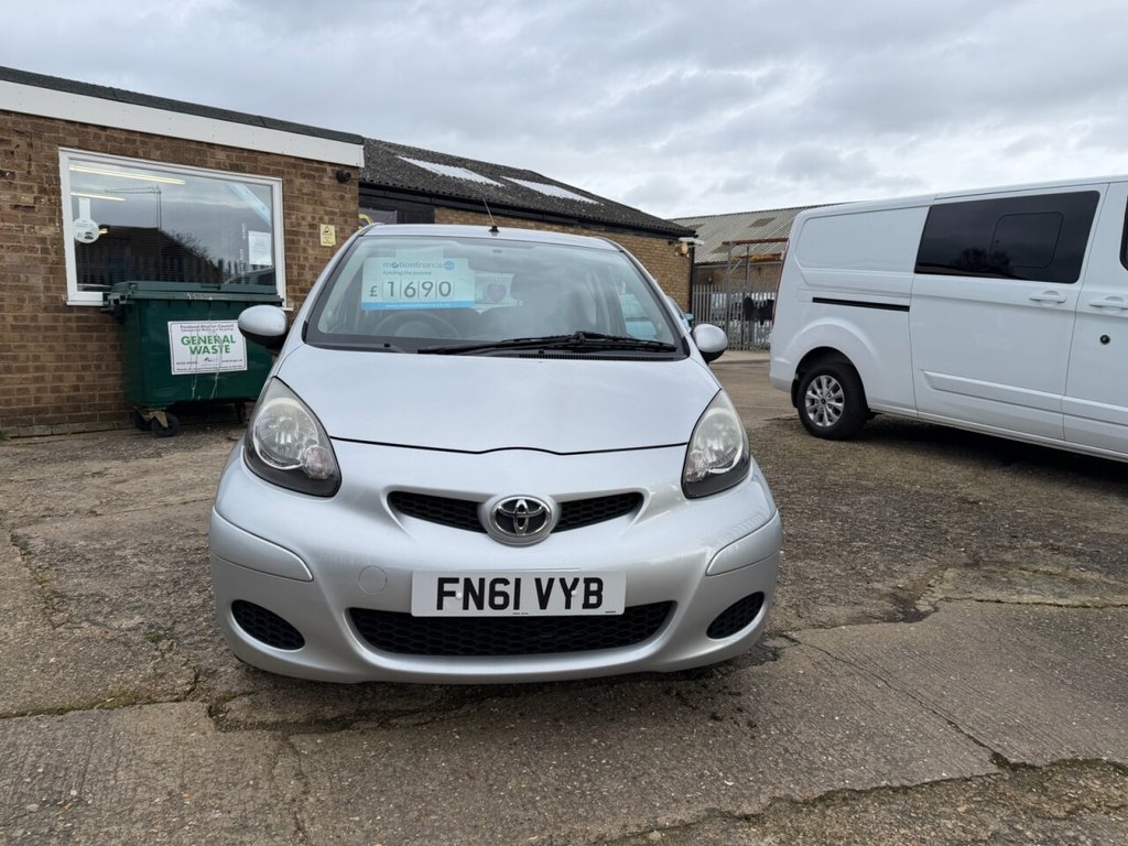 Used Toyota AYGO 2011 for sale - 77689112: Photo 3