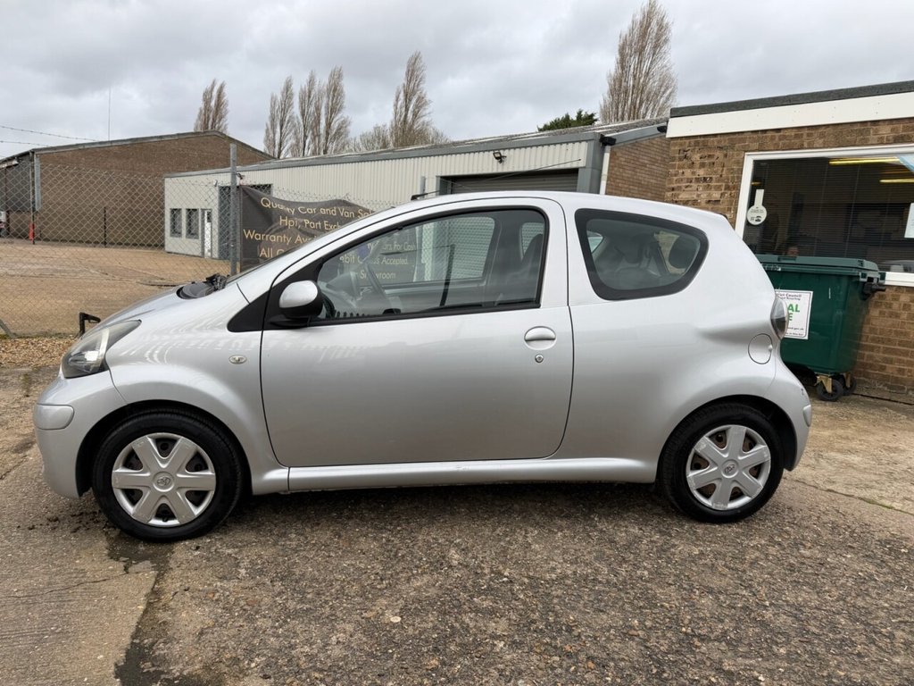 Used Toyota AYGO 2011 for sale - 77689112: Photo 7