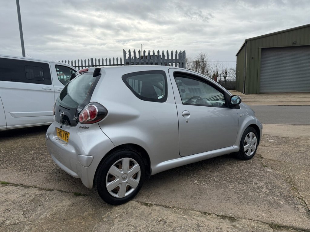 Used Toyota AYGO 2011 for sale - 77689112: Photo 9