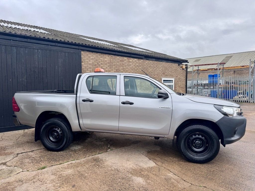 Used Toyota Hilux 2020 for sale - 77407996: Photo 5
