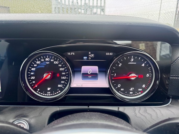 Used Mercedes-Benz E Class 2018 for sale - 75753185: Photo 21