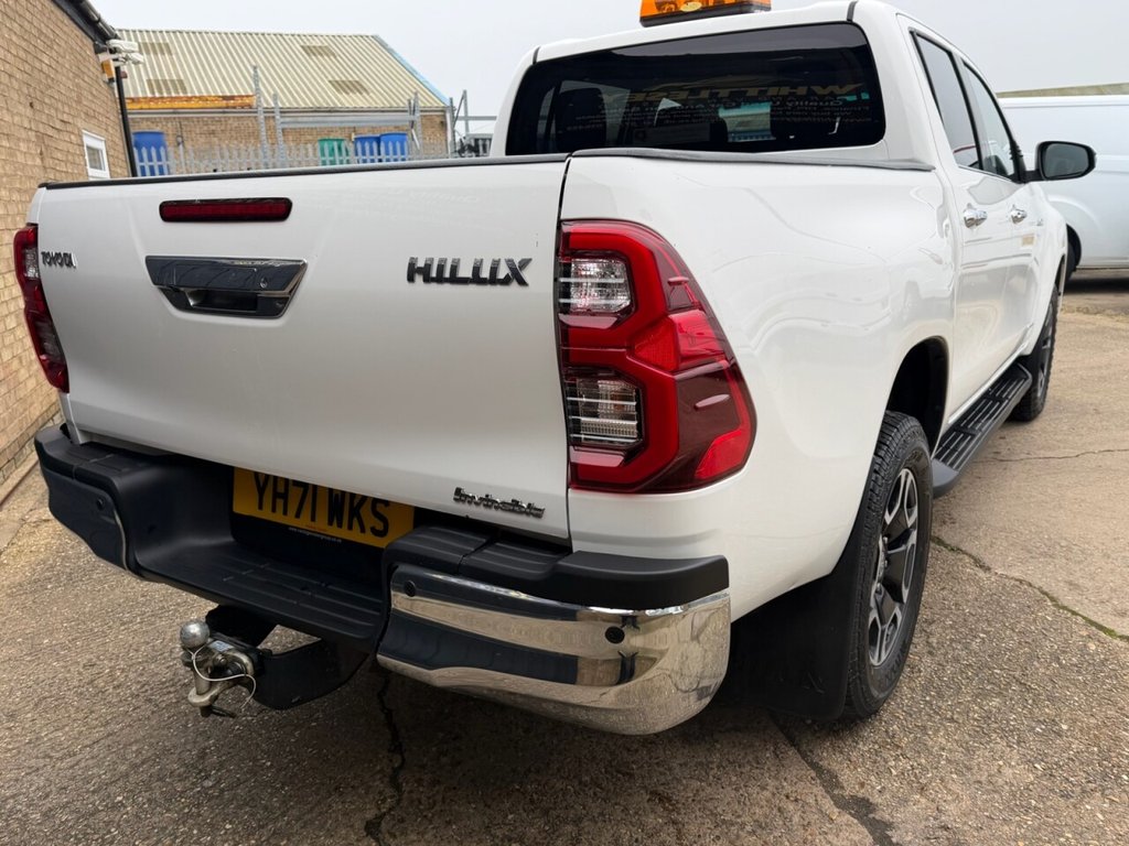 Used Toyota Hilux 2021 for sale - 77498924: Photo 12