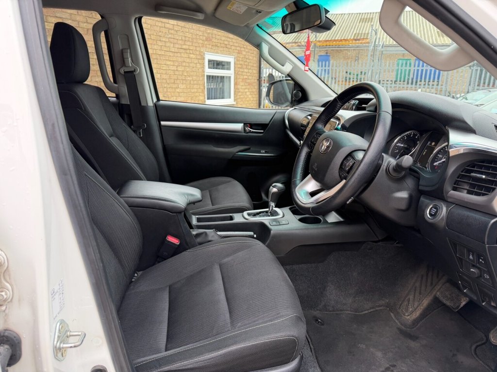 Used Toyota Hilux 2021 for sale - 77498924: Photo 13