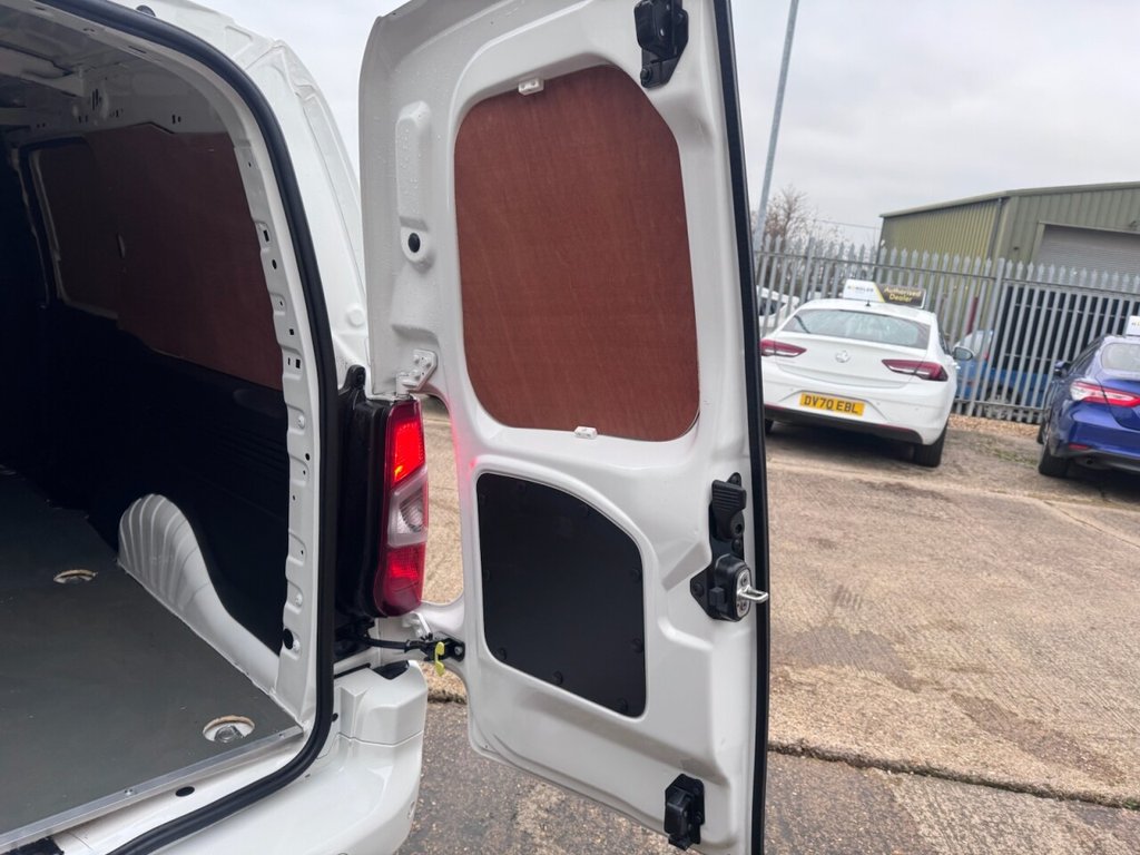 Used Vauxhall Combo 2020 for sale - 77407683: Photo 18
