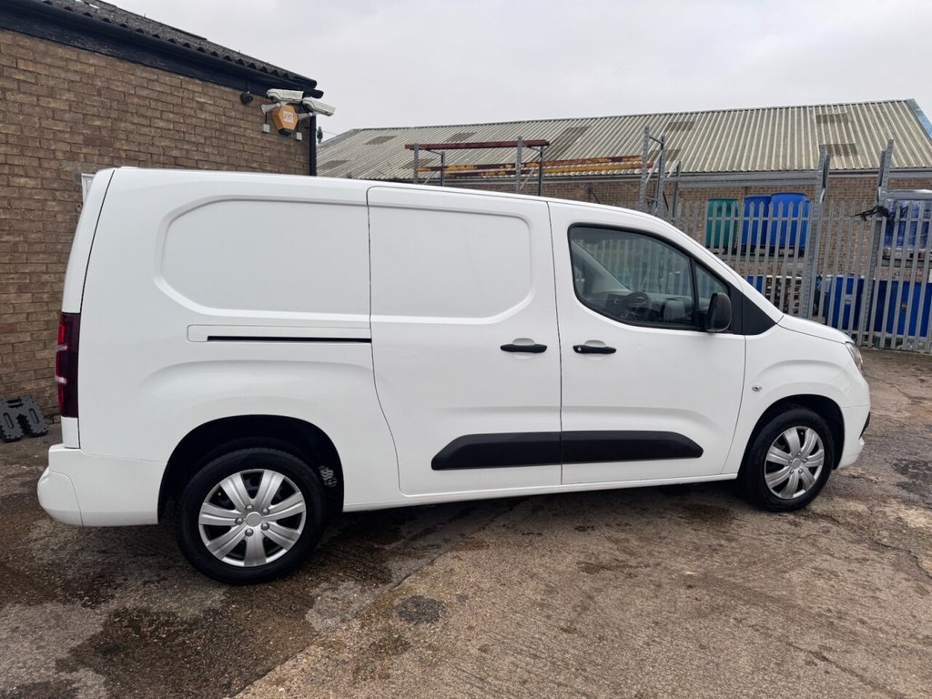 Used Vauxhall Combo 2020 for sale - 77407683: Photo 8