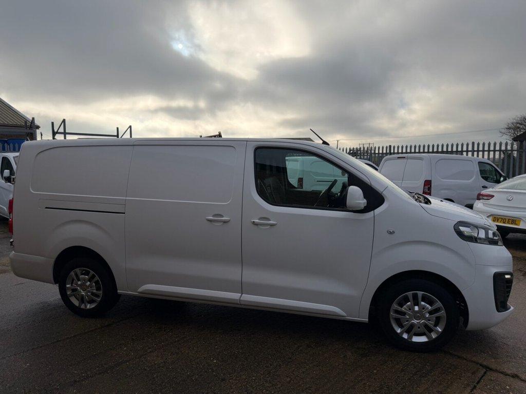 Used Vauxhall Vivaro 2020 for sale - 77407868: Photo 11