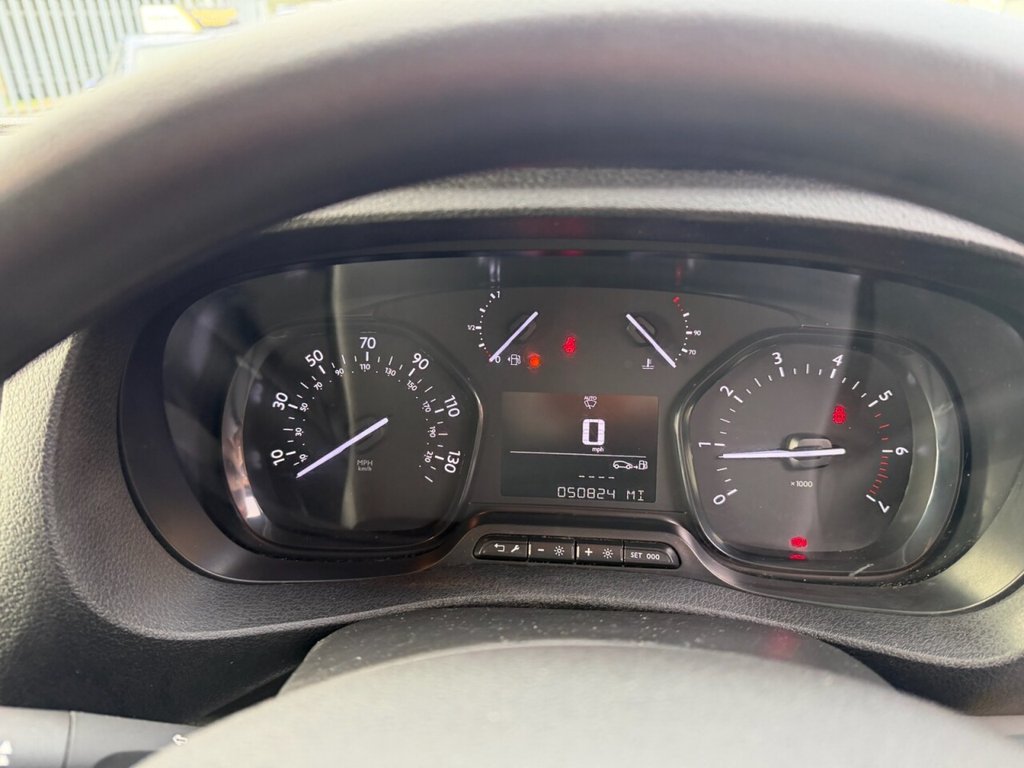 Used Vauxhall Vivaro 2020 for sale - 77407868: Photo 15