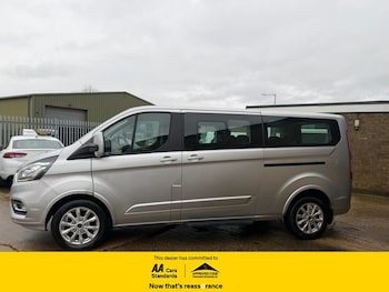 Used Ford Tourneo Custom 2018 for sale - 77407813: Photo