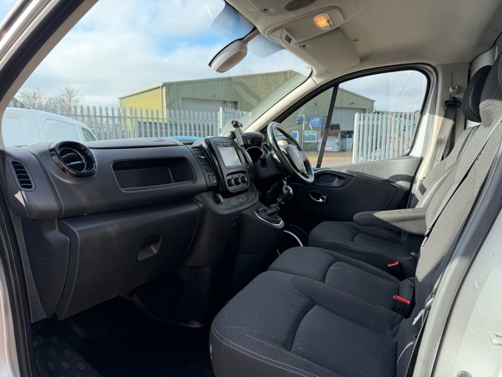 Used Vauxhall Vivaro 2018 for sale - 77436917: Photo 12
