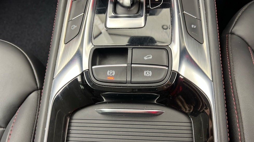 Vehicle 33