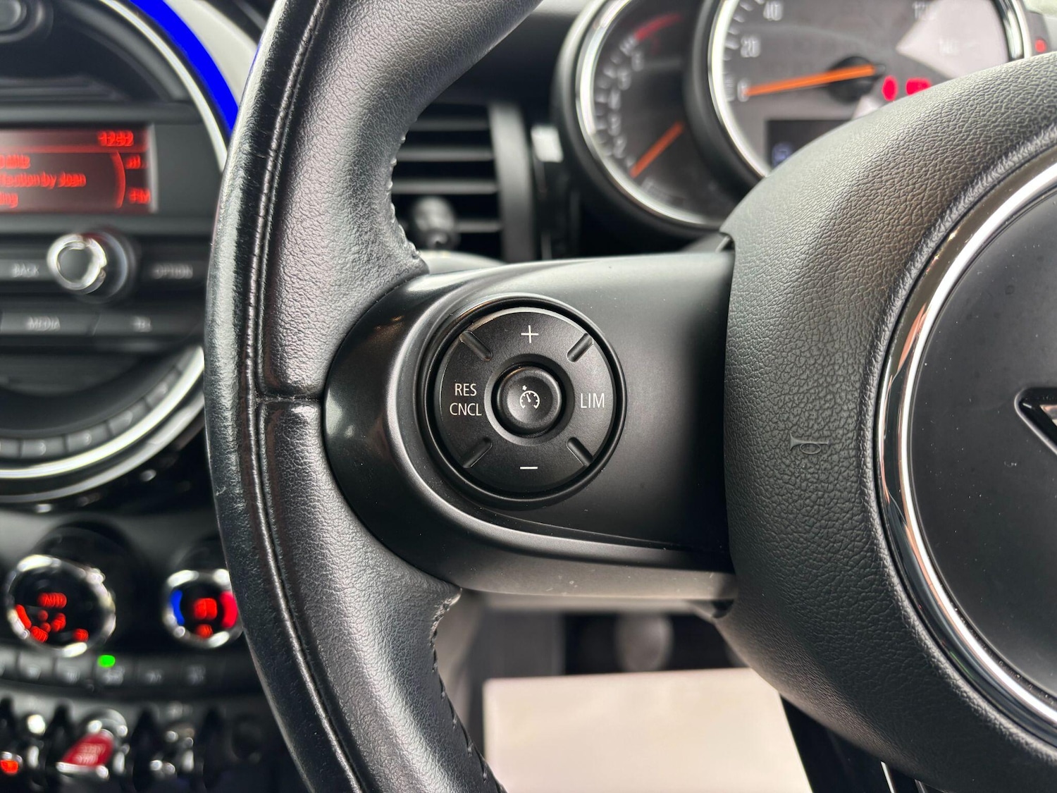 Used MINI Hatch 2016 for sale - 76539066: Photo 17