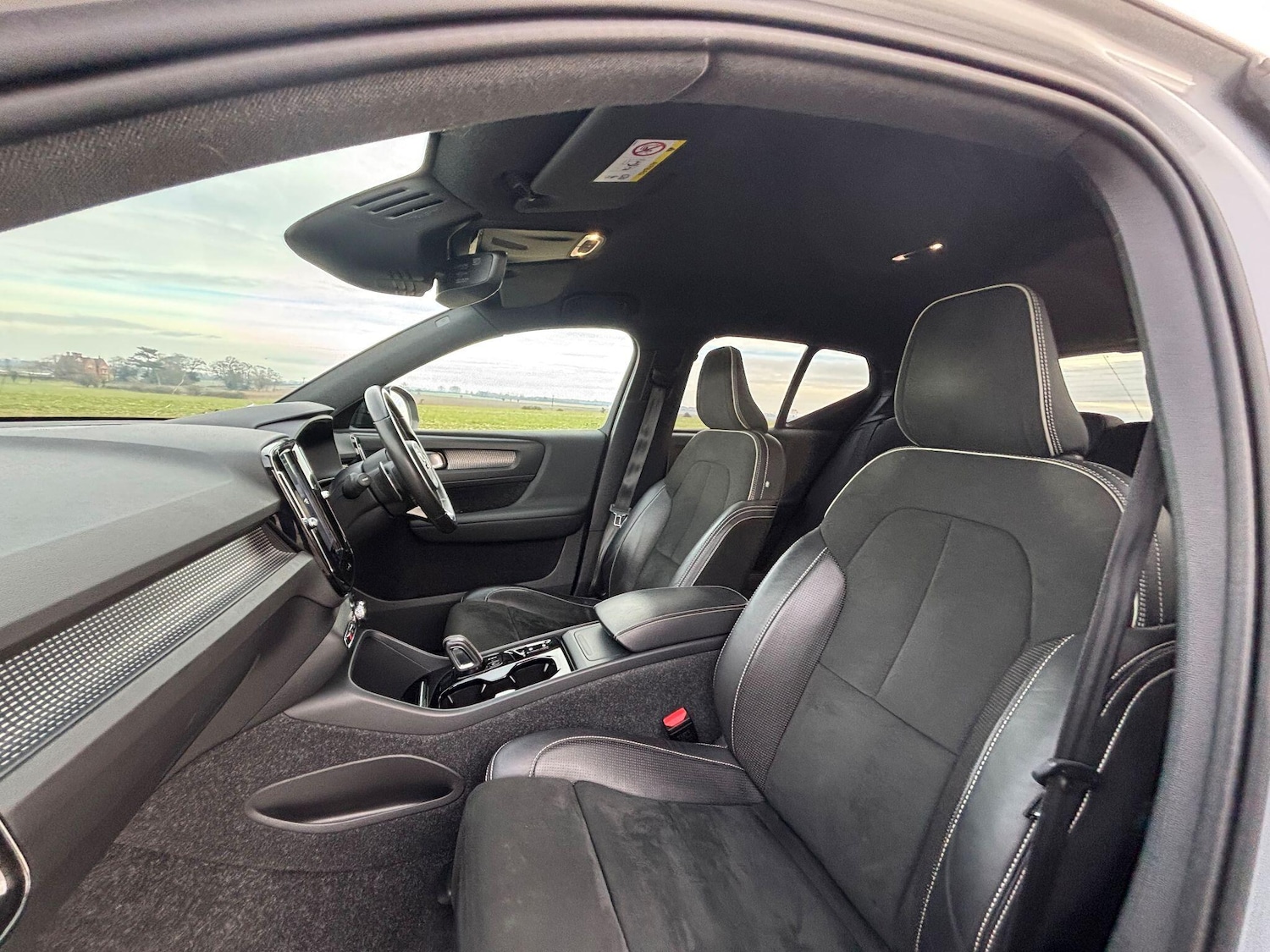 Used Volvo XC40 2020 for sale - 77120428: Photo 11