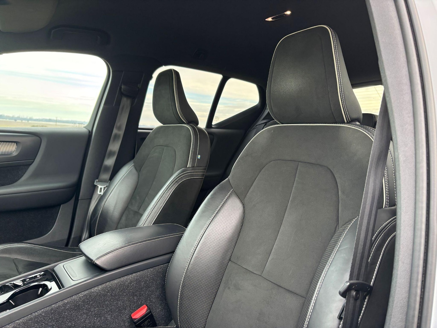 Used Volvo XC40 2020 for sale - 77120428: Photo 12