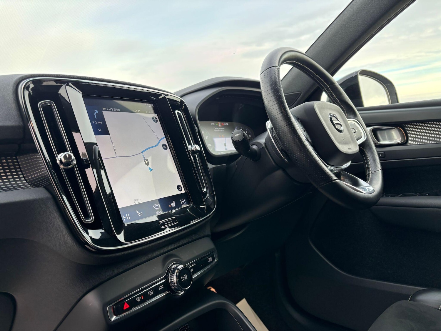 Used Volvo XC40 2020 for sale - 77120428: Photo 13