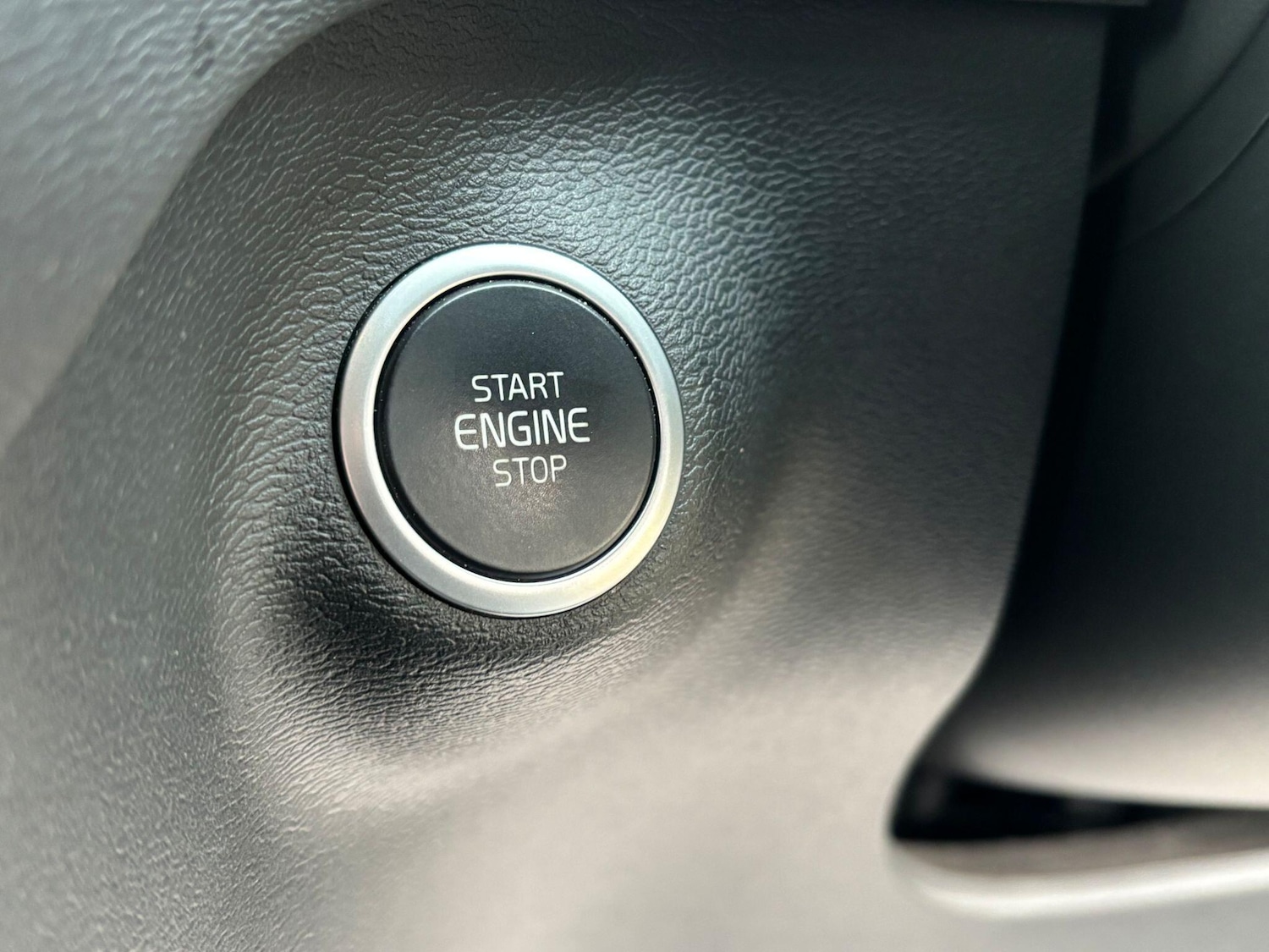 Used Volvo XC40 2020 for sale - 77120428: Photo 19