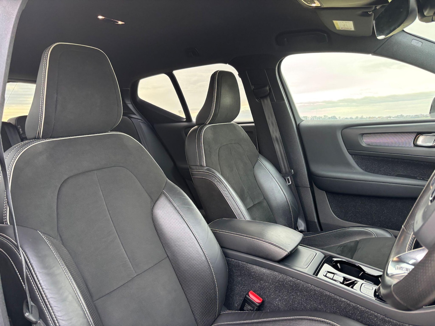 Used Volvo XC40 2020 for sale - 77120428: Photo 7