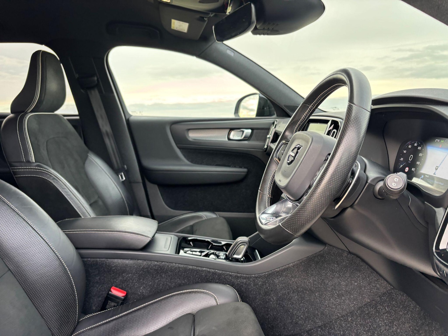 Used Volvo XC40 2020 for sale - 77120428: Photo 8