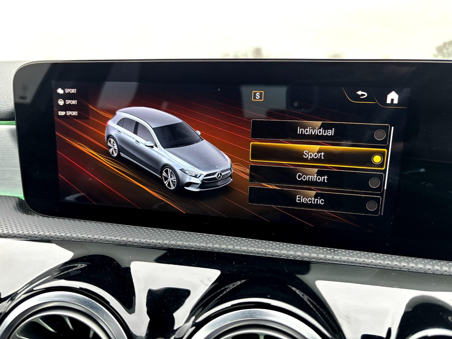 Used Mercedes-Benz A-Class 2020 for sale - 77441439: Photo 29