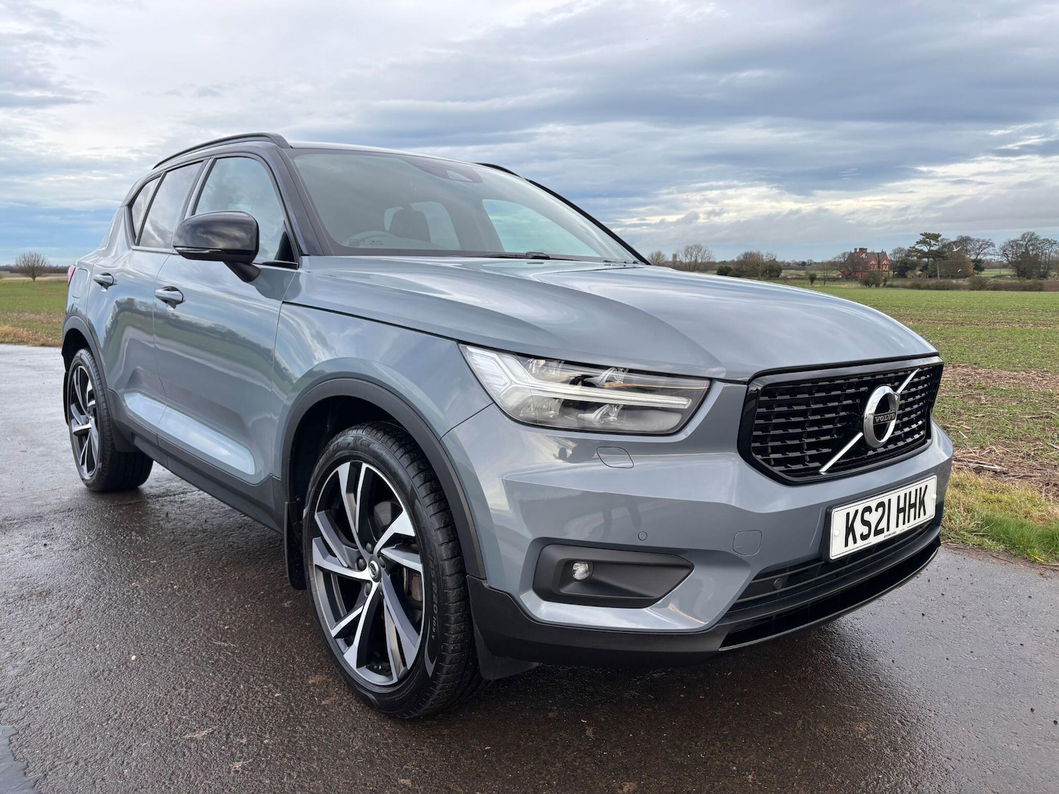 Used Volvo XC40 2021 for sale - 76771755: Photo 1