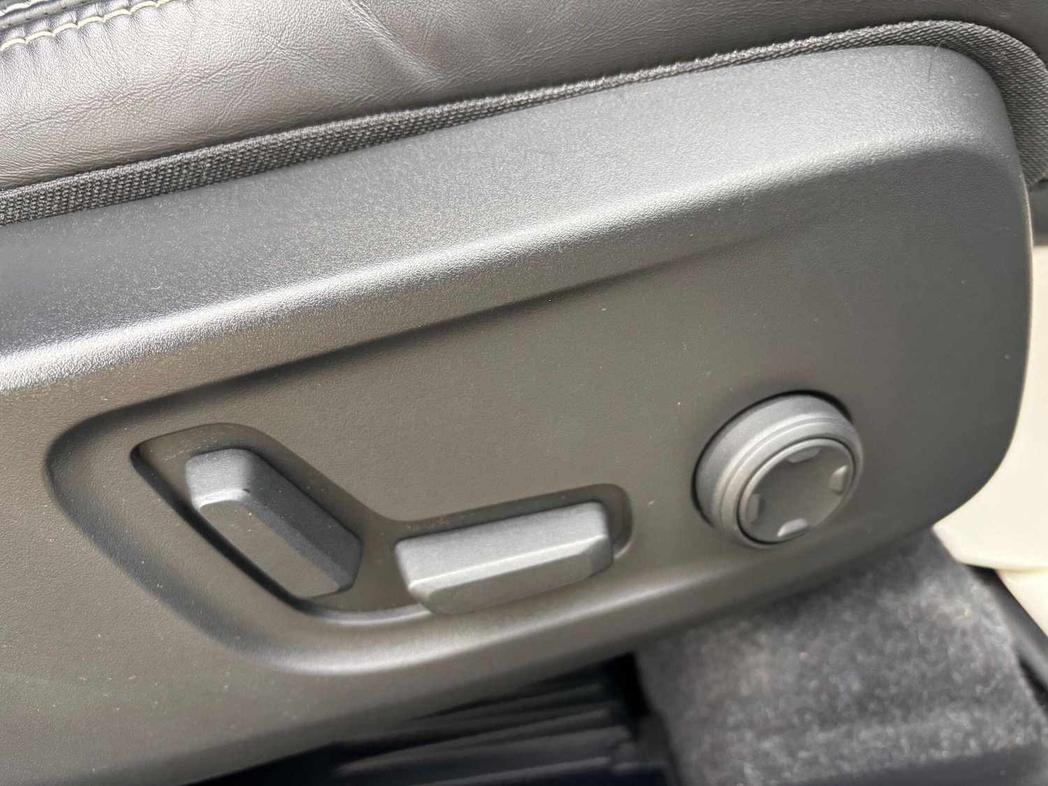 Used Volvo XC40 2021 for sale - 76771755: Photo 22