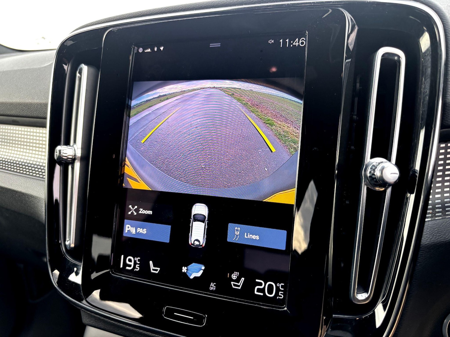 Used Volvo XC40 2021 for sale - 76771755: Photo 28