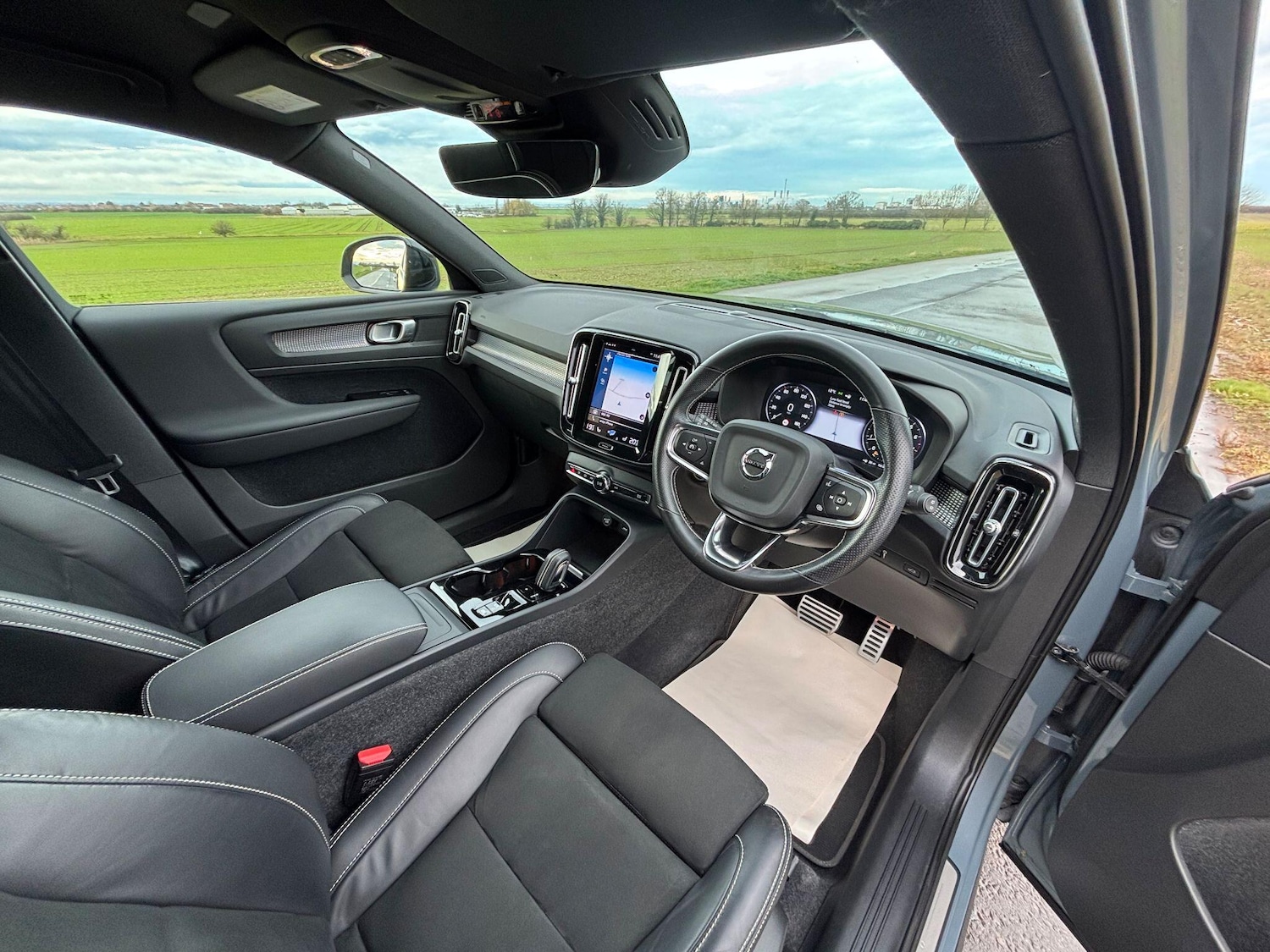 Used Volvo XC40 2021 for sale - 76771755: Photo 6