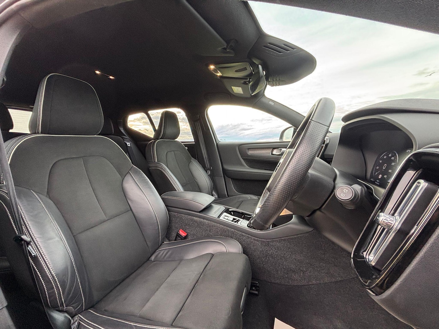 Used Volvo XC40 2021 for sale - 76771755: Photo 7