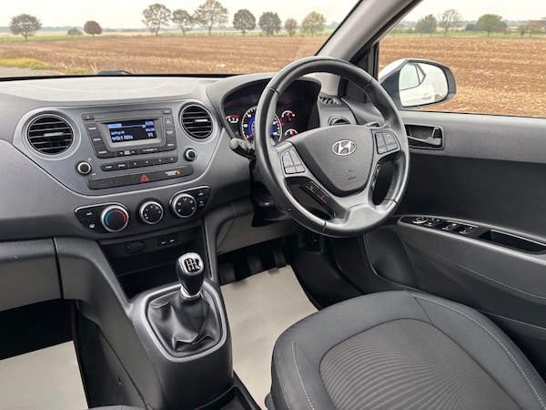 Used Hyundai i10 2019 for sale - 76283593: Photo 11