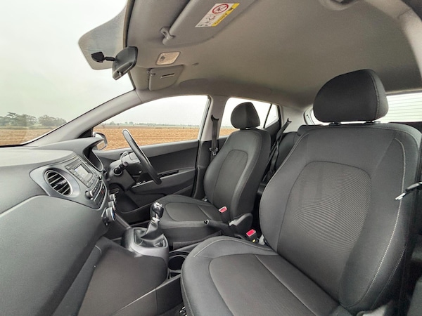 Used Hyundai i10 2019 for sale - 76283593: Photo 13
