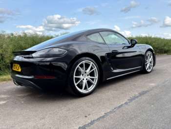 Used Porsche 718 Cayman 2019 for sale - 74862205: Photo