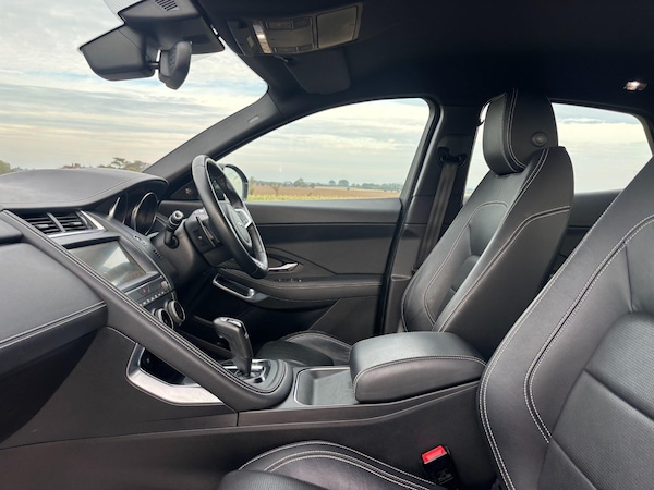 Used Jaguar E-Pace 2018 for sale - 76188884: Photo 11