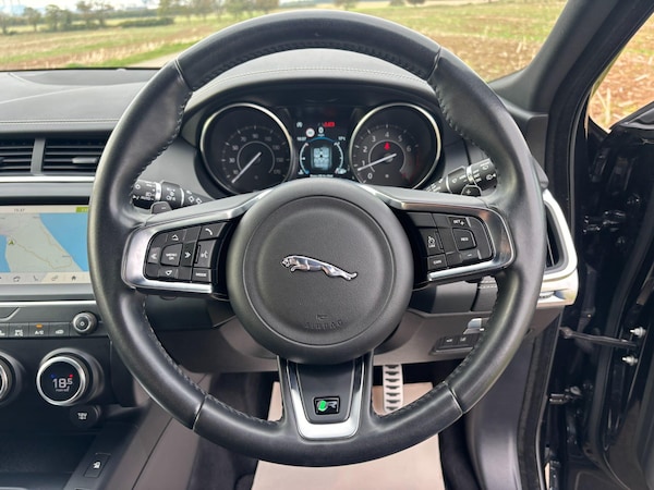 Used Jaguar E-Pace 2018 for sale - 76188884: Photo 15
