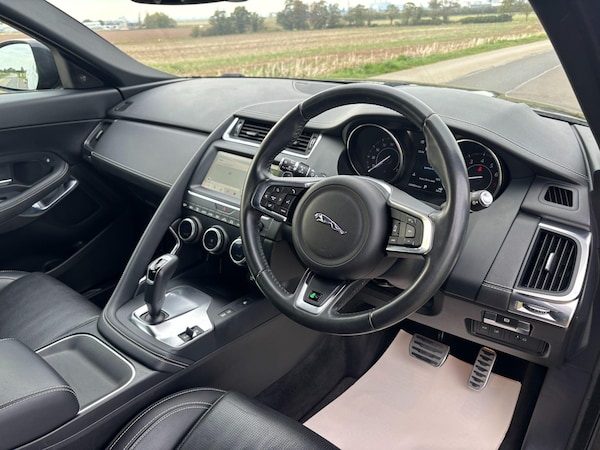 Used Jaguar E-Pace 2018 for sale - 76188884: Photo 5