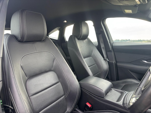 Used Jaguar E-Pace 2018 for sale - 76188884: Photo 8