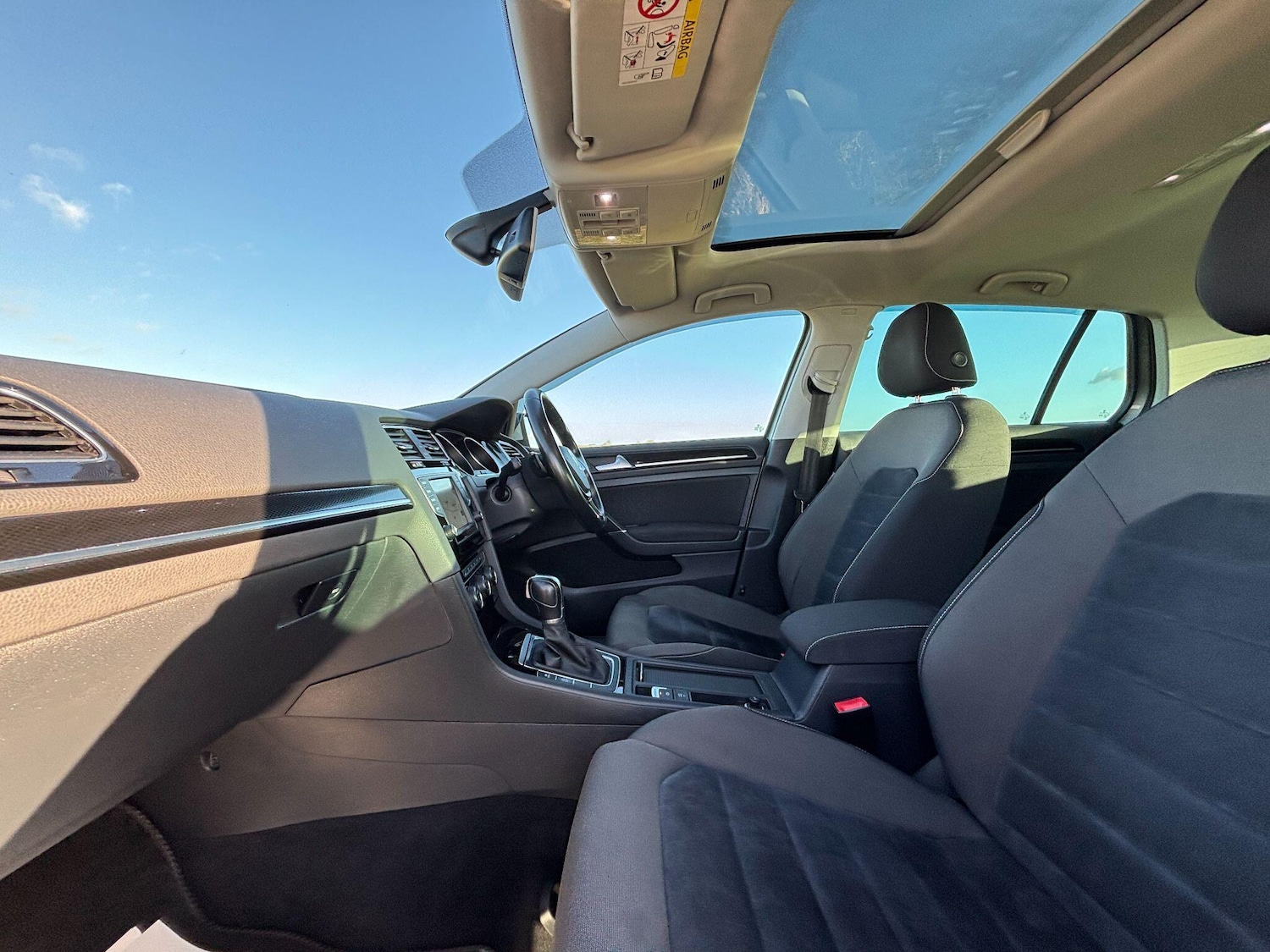 Used Volkswagen Golf 2016 for sale - 76898545: Photo 15