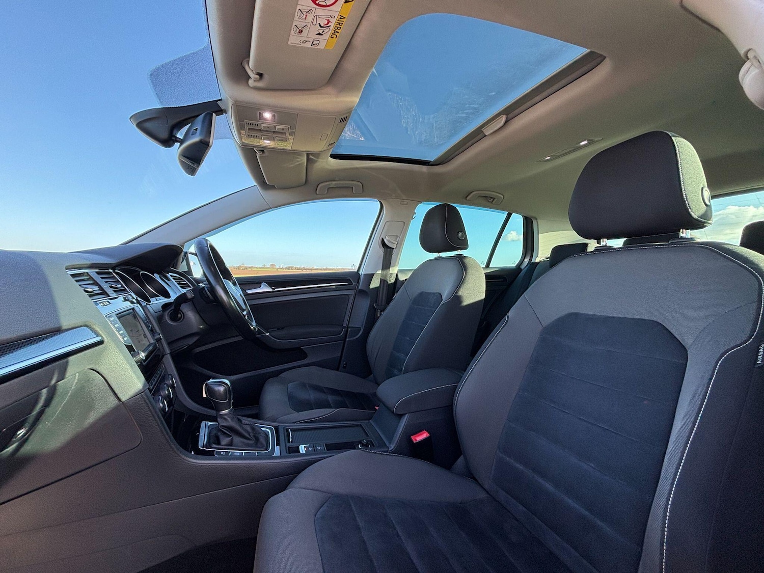 Used Volkswagen Golf 2016 for sale - 76898545: Photo 16