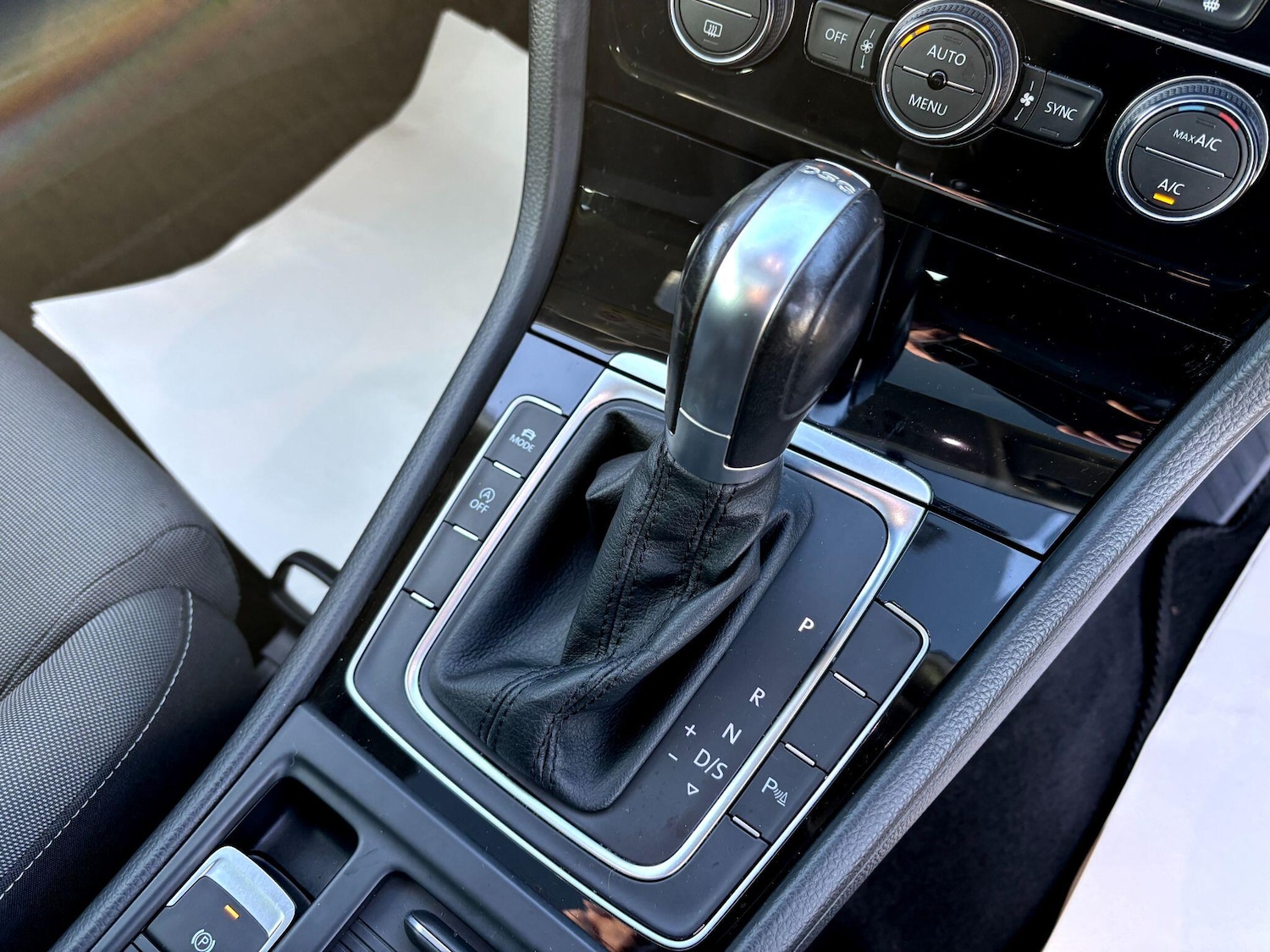 Used Volkswagen Golf 2016 for sale - 76898545: Photo 21