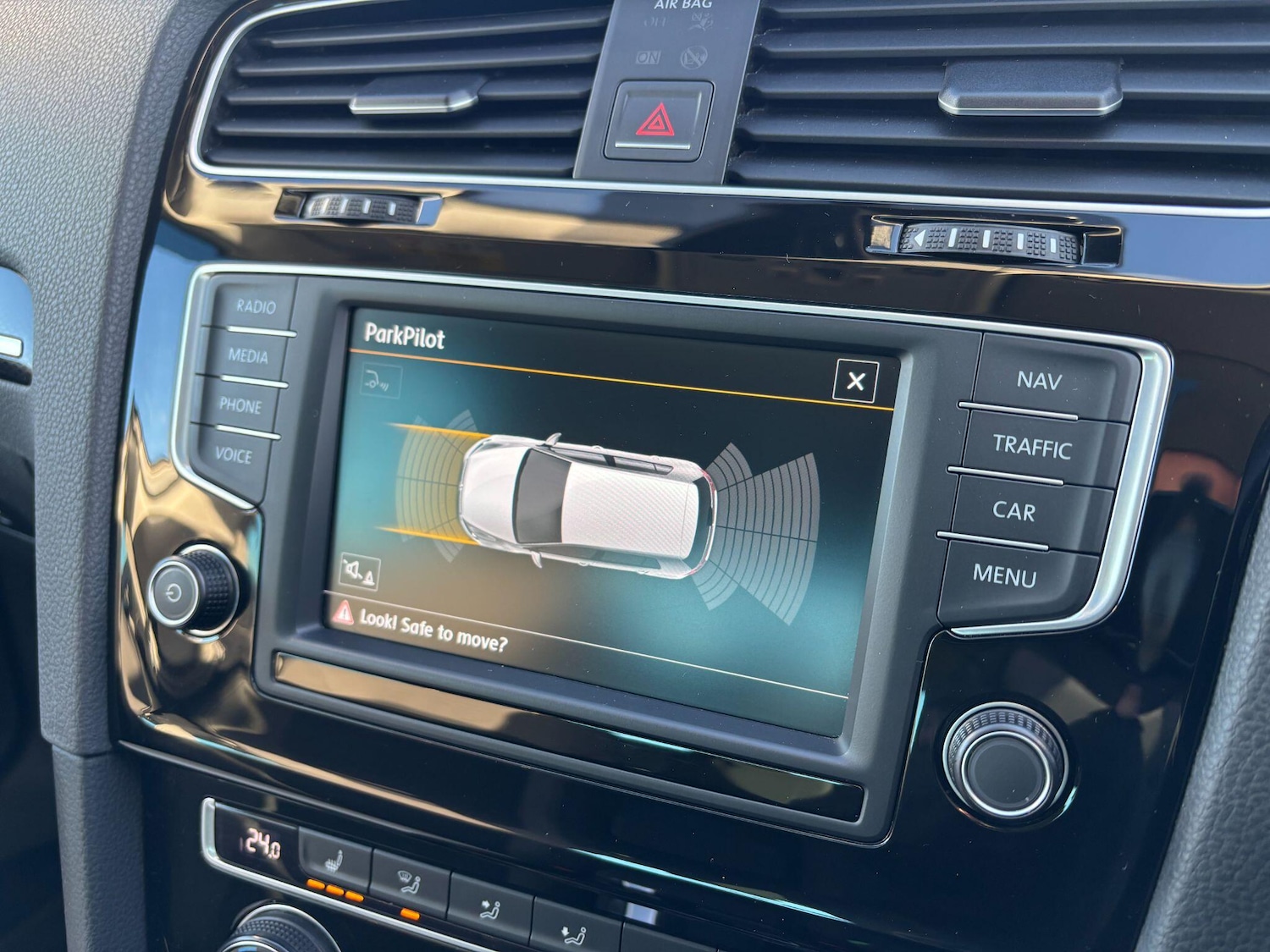 Used Volkswagen Golf 2016 for sale - 76898545: Photo 23