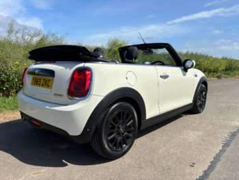 Used MINI Convertible 2019 for sale - 74726230: Photo