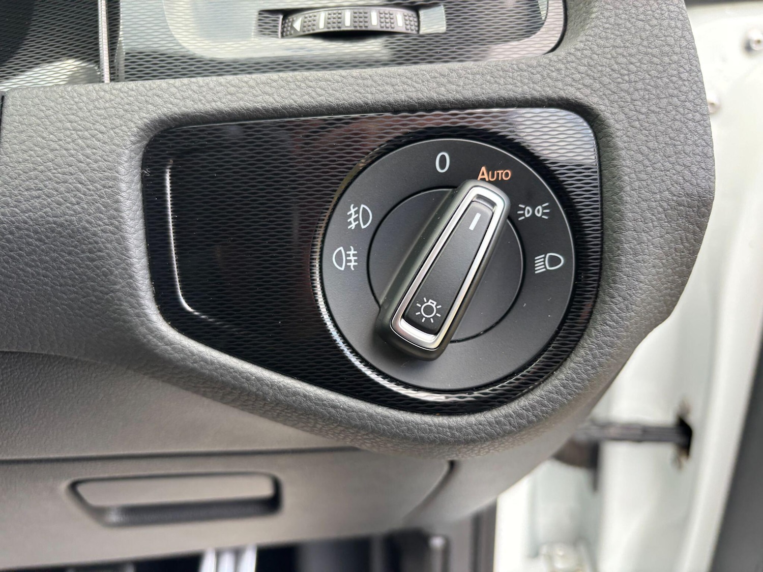 Used Volkswagen Golf 2016 for sale - 76398000: Photo 23